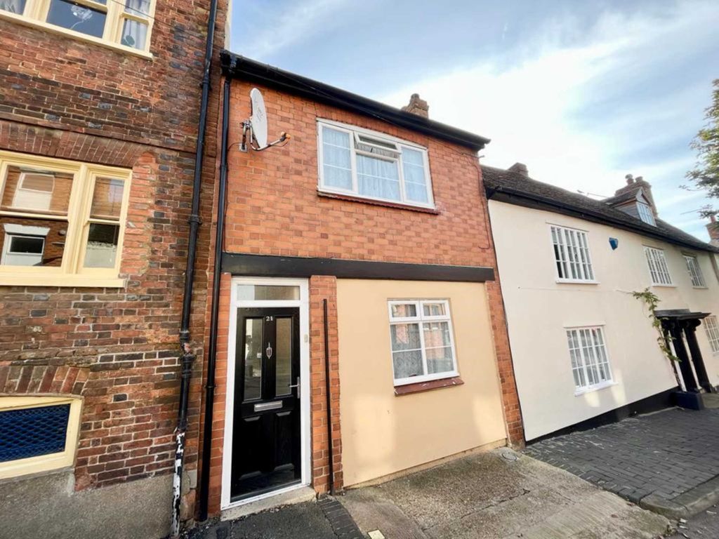 2 bed terraced house for sale in Silver Street, Newport Pagnell MK16, £240,000