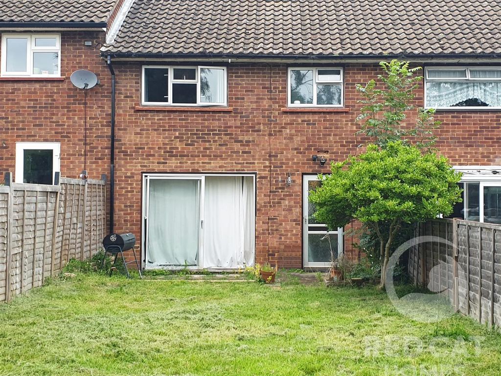 3 bed property for sale in Cholwell Road, Stevenage SG2, £300,000