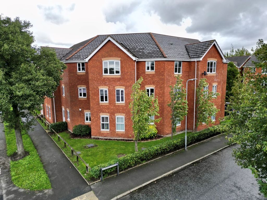 2 bed flat for sale in Ashtons Green Drive, St Helens WA9, £90,000