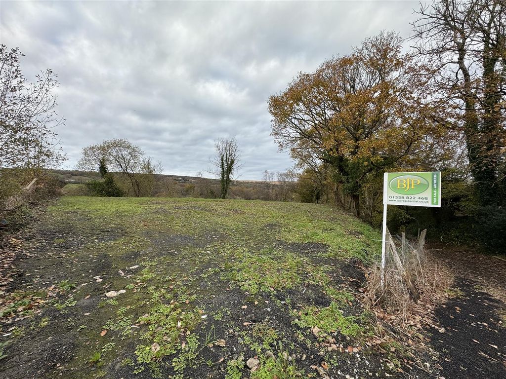 Land for sale in Cwmamman Road, Glanamman, Ammanford SA18, £105,000