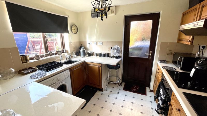 3 bed detached house for sale in Holmes Field, Bassingham, Lincoln LN5, £229,950