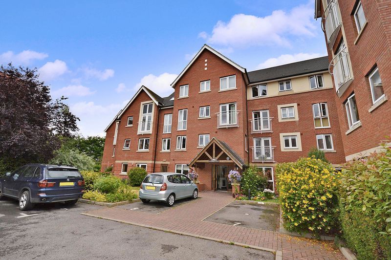 1 bed flat for sale in Hathaway Court, Stratford-Upon-Avon CV37, £170,000