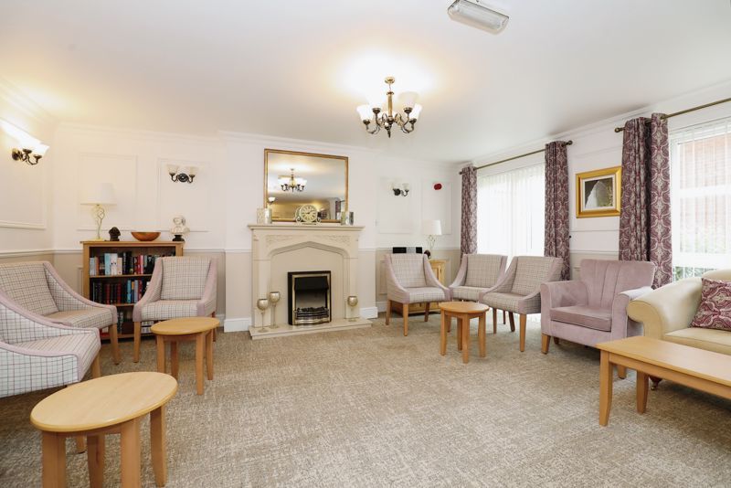 1 bed flat for sale in Hathaway Court, Stratford-Upon-Avon CV37, £170,000