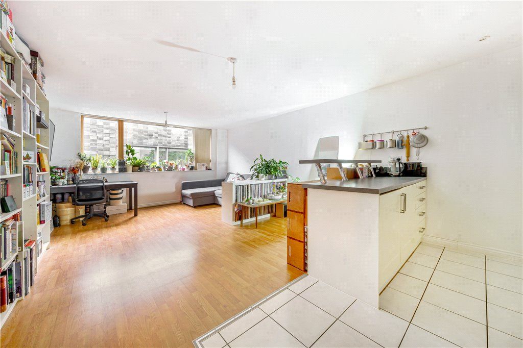 1 bed flat for sale in Regent Street, Brighton, East Sussex BN1, £270,000