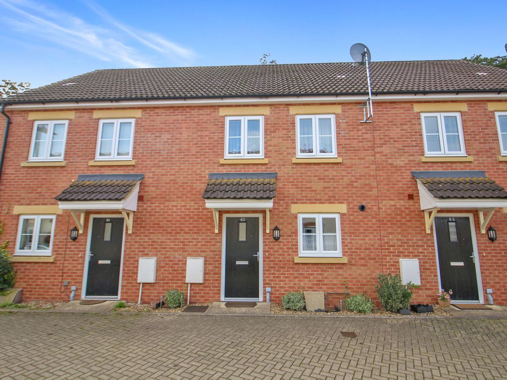 3 bed terraced house for sale in Barons Crescent, Trowbridge BA14, £245,000