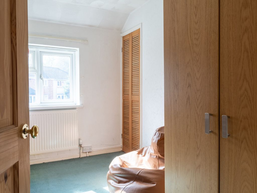 3 bed semi-detached house for sale in Montclaire Avenue, Blackwood NP12, £185,000