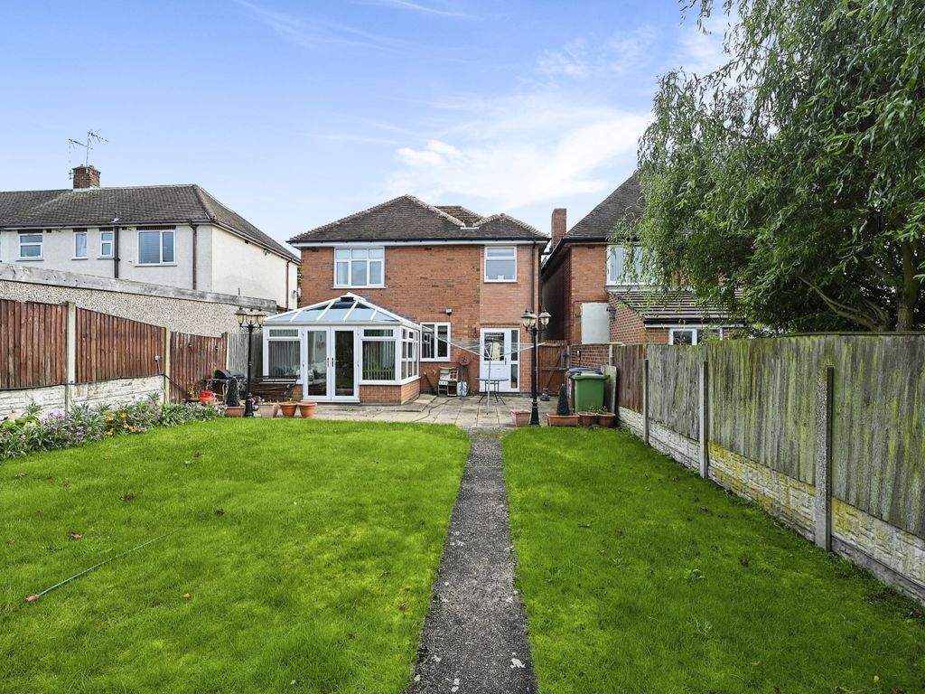 3 bed detached house for sale in Pump Hollow Road, Forest Town, Mansfield NG19, £280,000