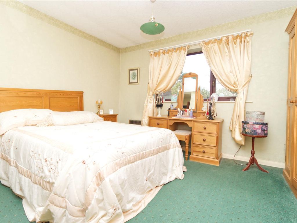 2 bed detached bungalow for sale in Square Gardens, Poolside, Haverigg LA18, £255,000