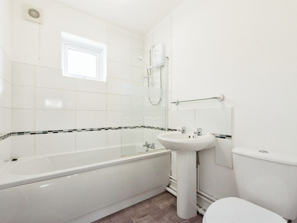 2 bed end terrace house for sale in St. Giles Lane, Thetford IP24, £170,000