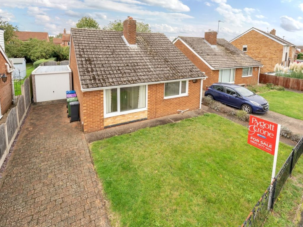 2 bed bungalow for sale in Minster Drive, Cherry Willingham LN3, £195,000