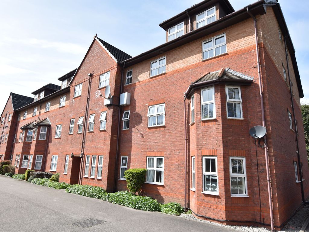 2 bed flat for sale in Hayling House, The Spinnakers, Aigburth. L19, £150,000