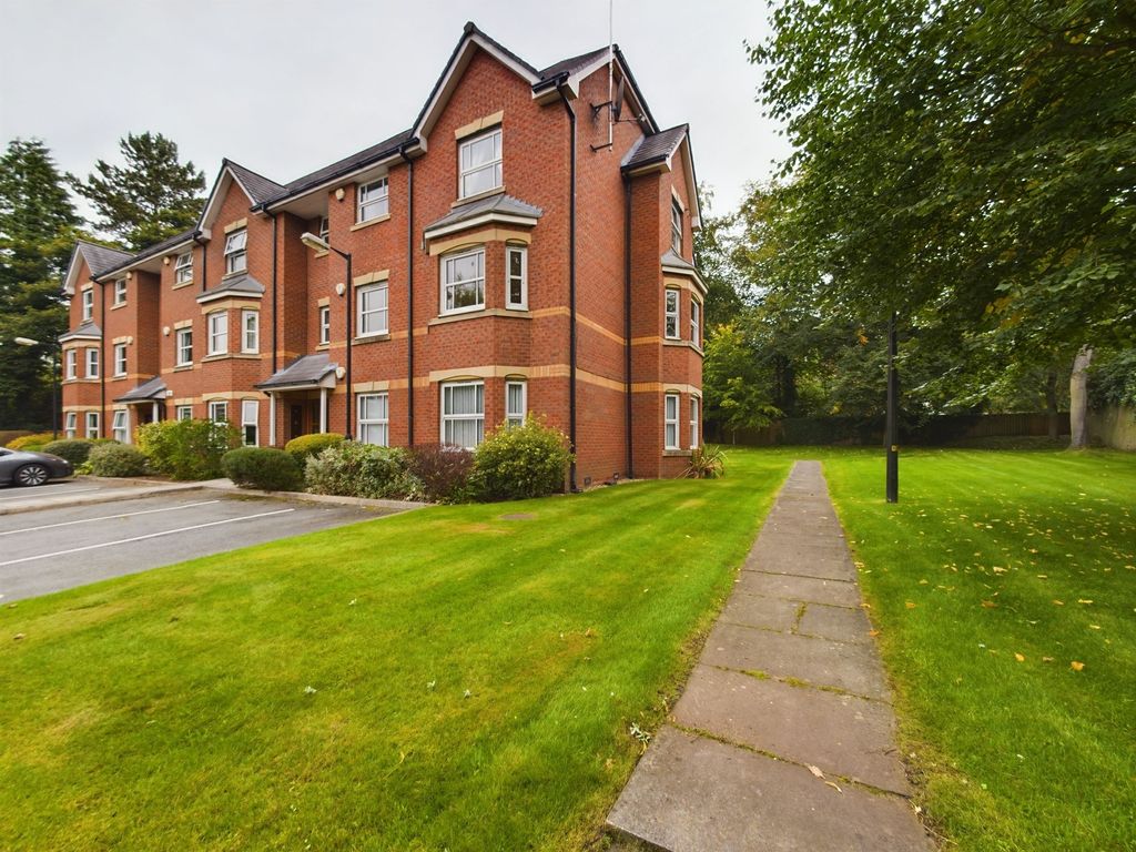 2 bed flat for sale in Pennyford Drive, Mossley Hill, Liverpool. L18, £180,000