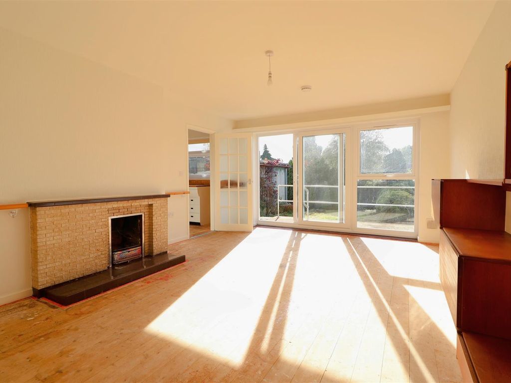 2 bed detached bungalow for sale in Kenelm Rise, Winchcombe, Cheltenham GL54, £325,000