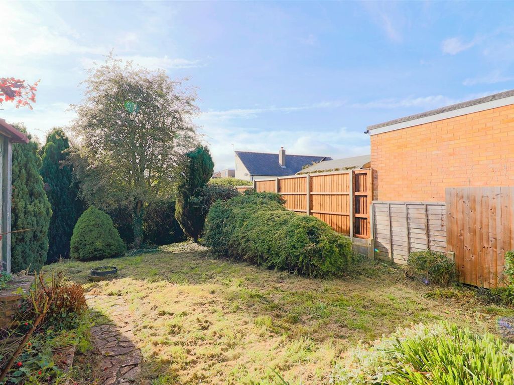 2 bed detached bungalow for sale in Kenelm Rise, Winchcombe, Cheltenham GL54, £325,000