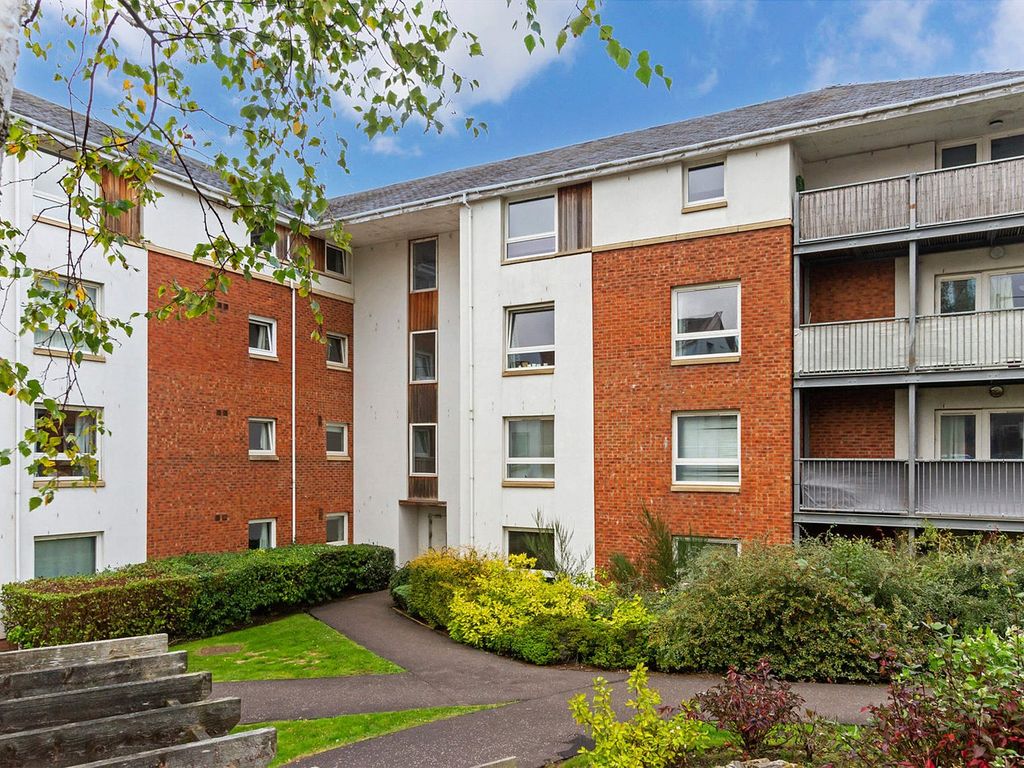 3 bed flat for sale in The Maltings, Falkirk, Stirlingshire FK1, £145,000