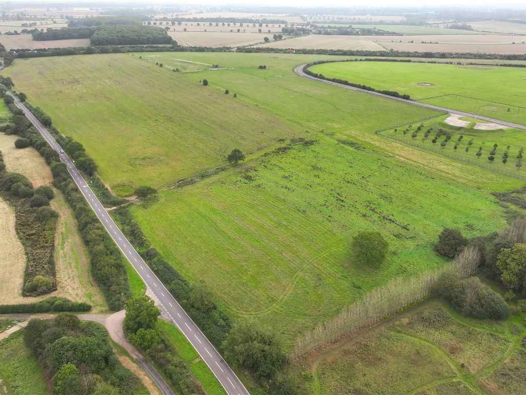 Land for sale in Croughton Road, Barley Mow, Evenley NN13, £200,000