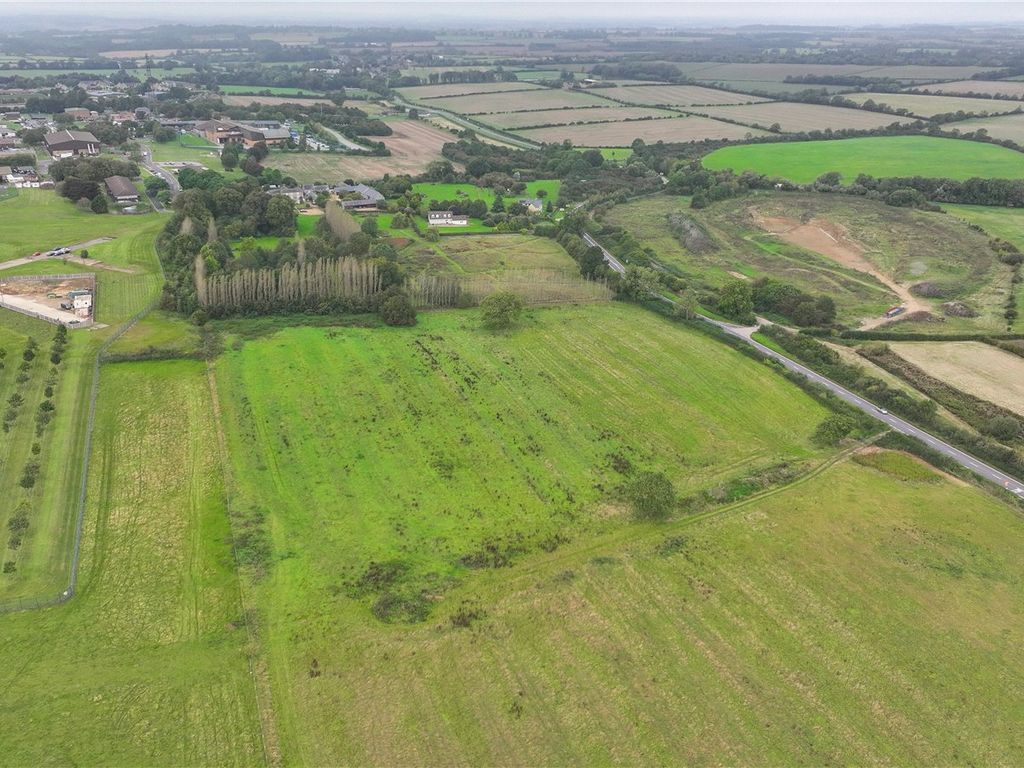 Land for sale in Croughton Road, Barley Mow, Evenley NN13, £200,000