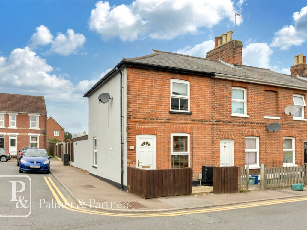 2 bed terraced house for sale in Cannon Street, Colchester, Essex CO1, £240,000