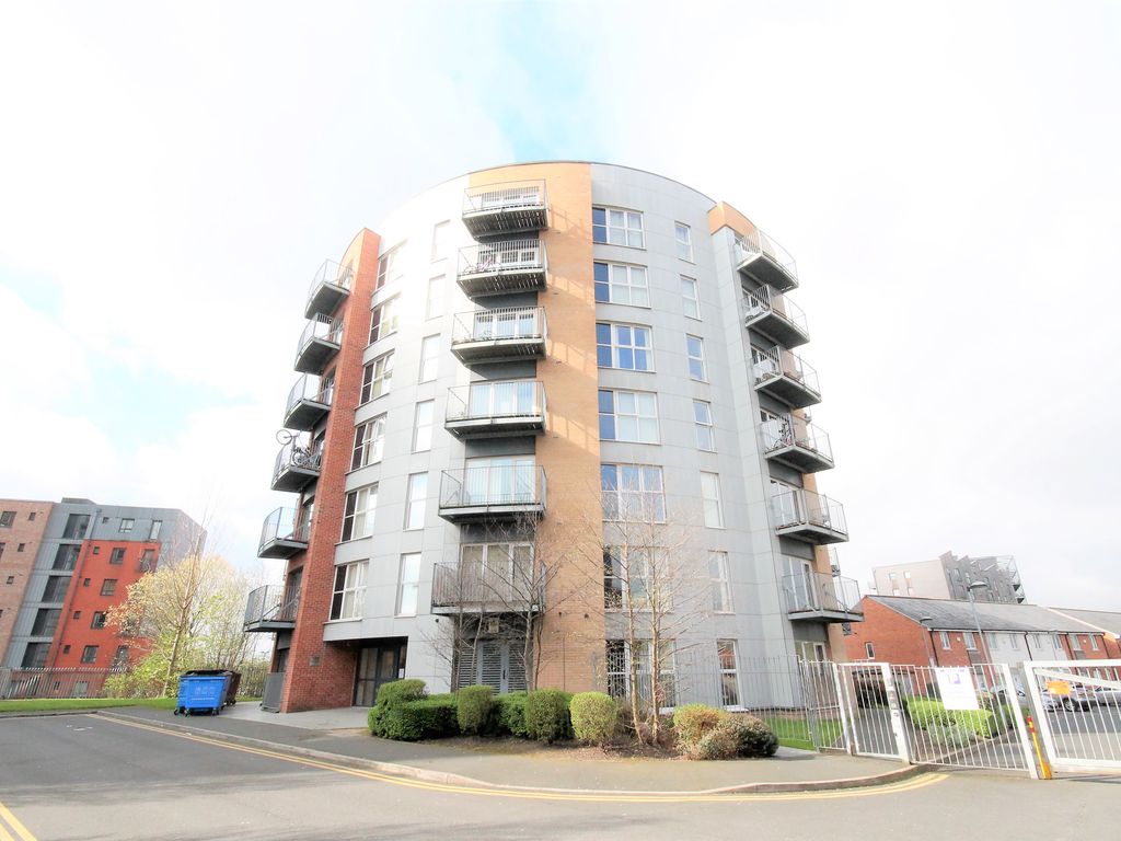 2 bed flat for sale in The Drum, Stillwater Drive, Sportcity M11, £149,950