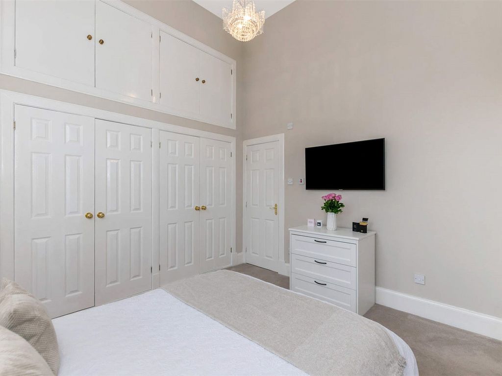 3 bed flat for sale in Polmont, Falkirk, Stirlingshire FK2, £220,000