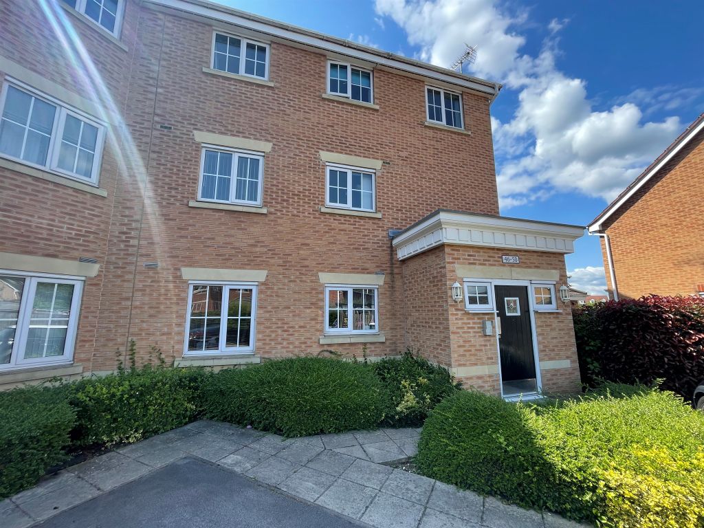 2 bed flat for sale in Jenkinson Grove, Armthorpe, Doncaster DN3, £90,000