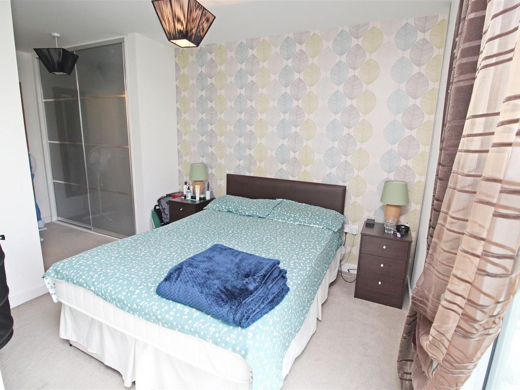 1 bed flat for sale in Rillaton Walk, Milton Keynes MK9, £160,000