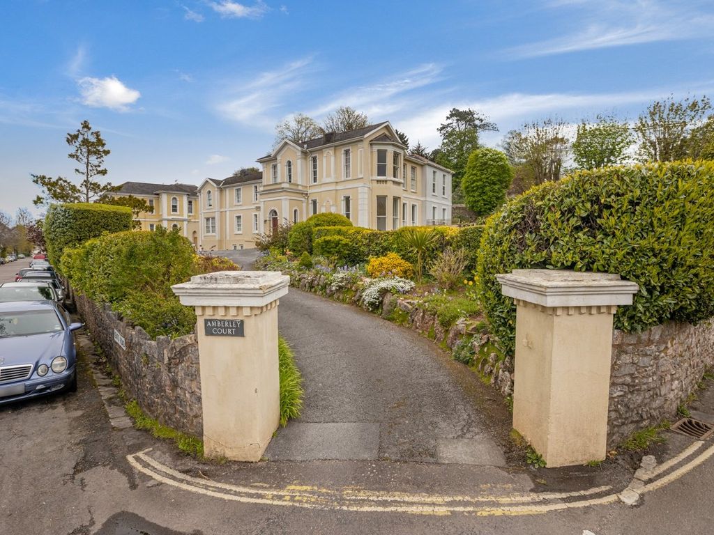 1 bed flat for sale in Kents Road, Torquay TQ1, £160,000