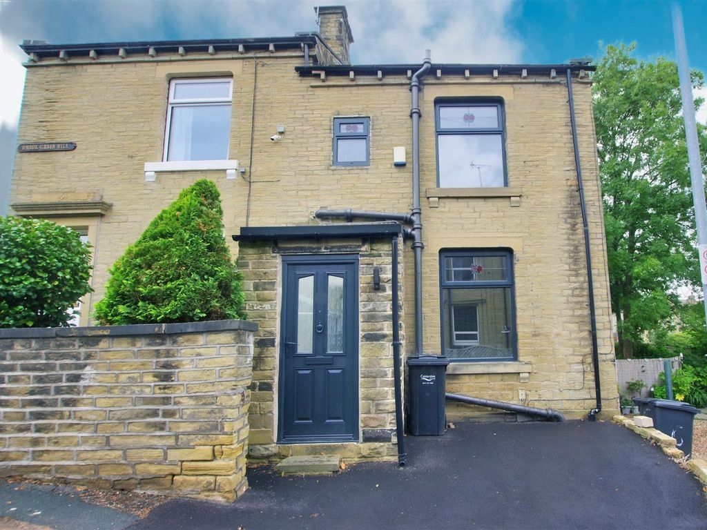 3 bed semi-detached house for sale in Brook Grain Hill, Rastrick, Brighouse HD6, £180,000