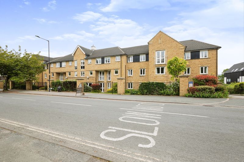 1 bed flat for sale in Carnegie Court, Ilkley LS29, £160,000