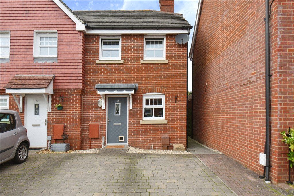 2 bed end terrace house for sale in Withy Close, Romsey, Hampshire SO51, £265,000