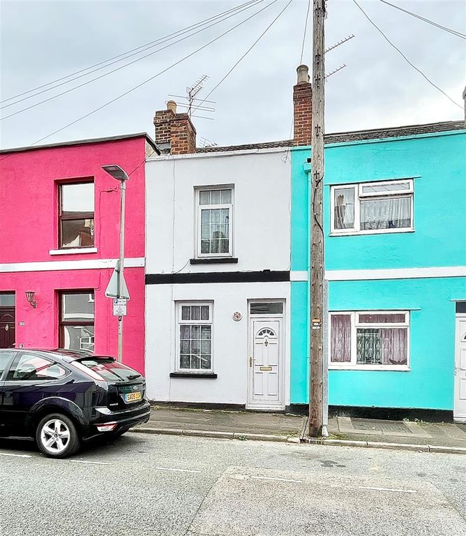 2 bed terraced house for sale in Sebert Street, Gloucester GL1, £175,000