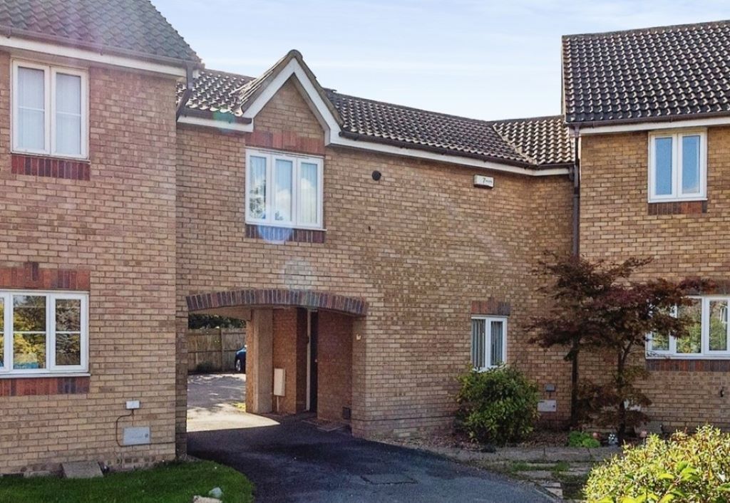 2 bed terraced house for sale in Worth Court, Monkston, Milton Keynes MK10, £290,000