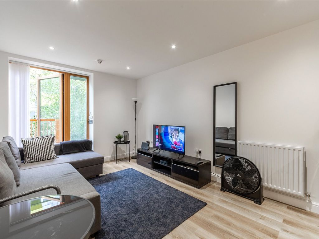 1 bed flat for sale in Bath House, 5 Arboretum Place, Barking, Essex IG11, £225,000