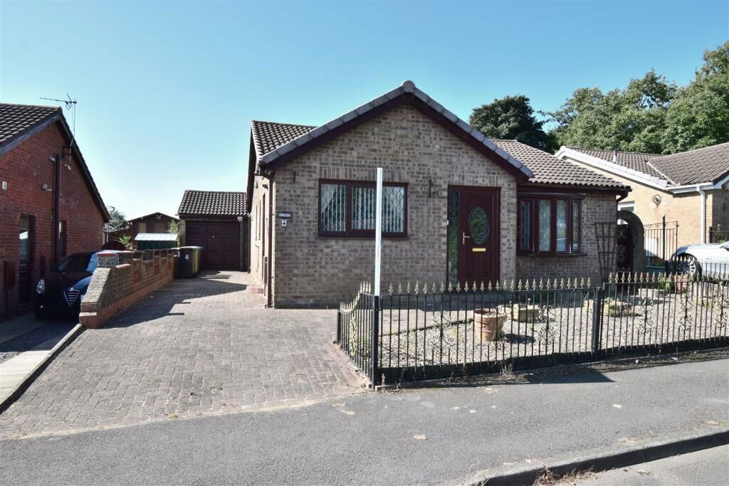 3 bed bungalow for sale in Ramsay Drive, Ferryhill DL17, £145,000