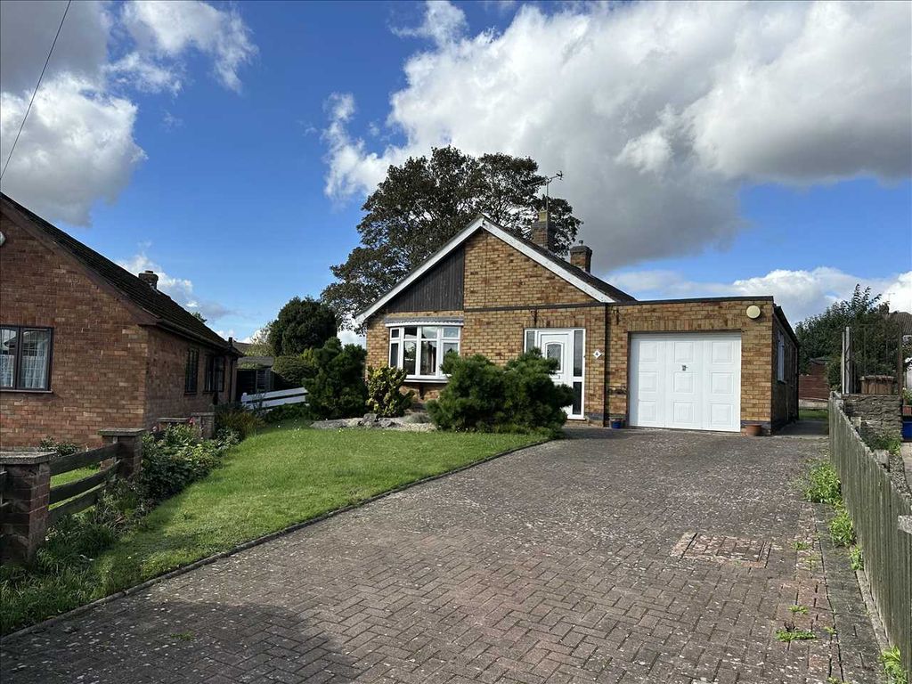 3 bed detached bungalow for sale in Lee Fair Gardens, Bottesford, Scunthorpe DN17, £249,950