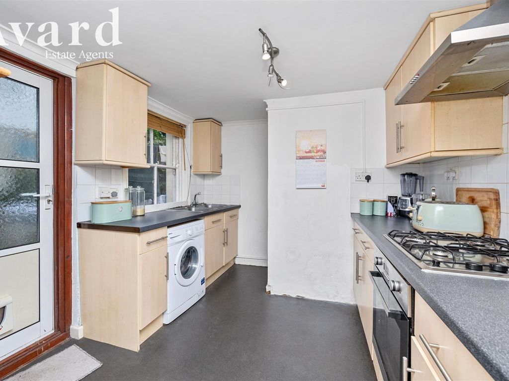 1 bed flat for sale in Ditchling Rise, Brighton BN1, £275,000