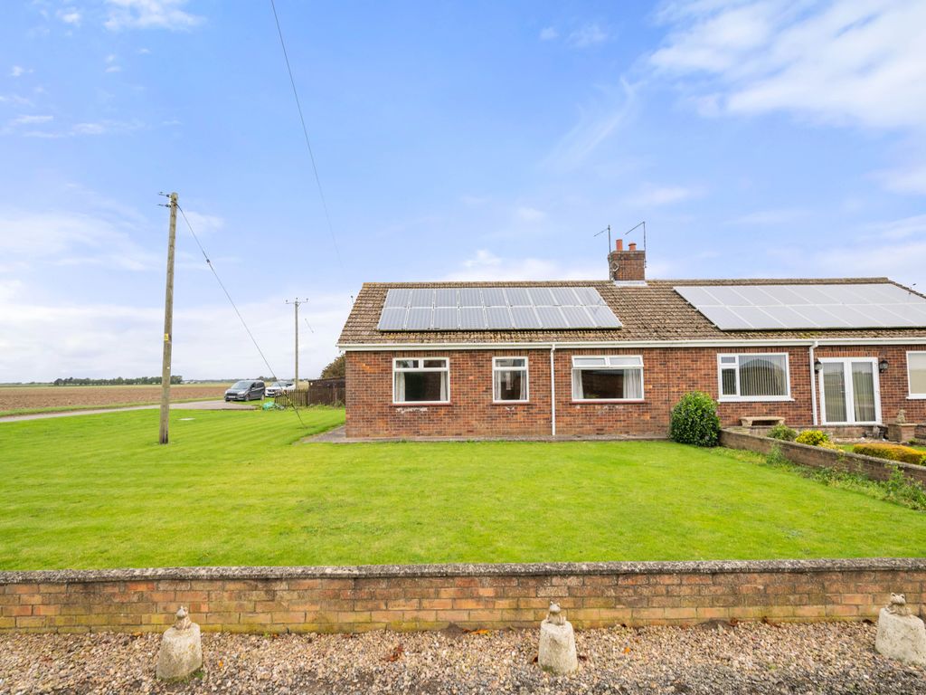 3 bed semi-detached bungalow for sale in Staunt Road, Frithville, Boston PE22, £165,000