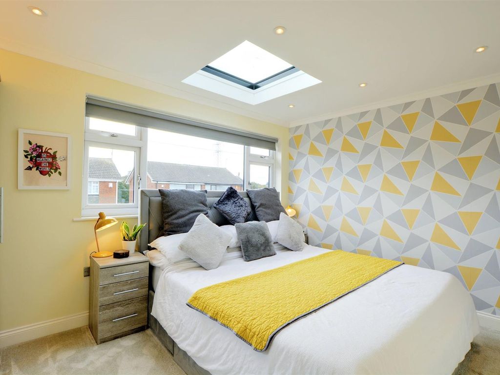 3 bed semi-detached house for sale in Cornwall Avenue, Beeston, Nottingham NG9, £260,000