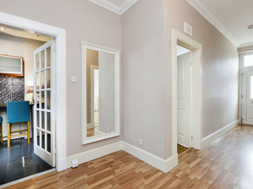 2 bed flat for sale in Hunterfield Terrace, Gorebridge EH23, £150,000