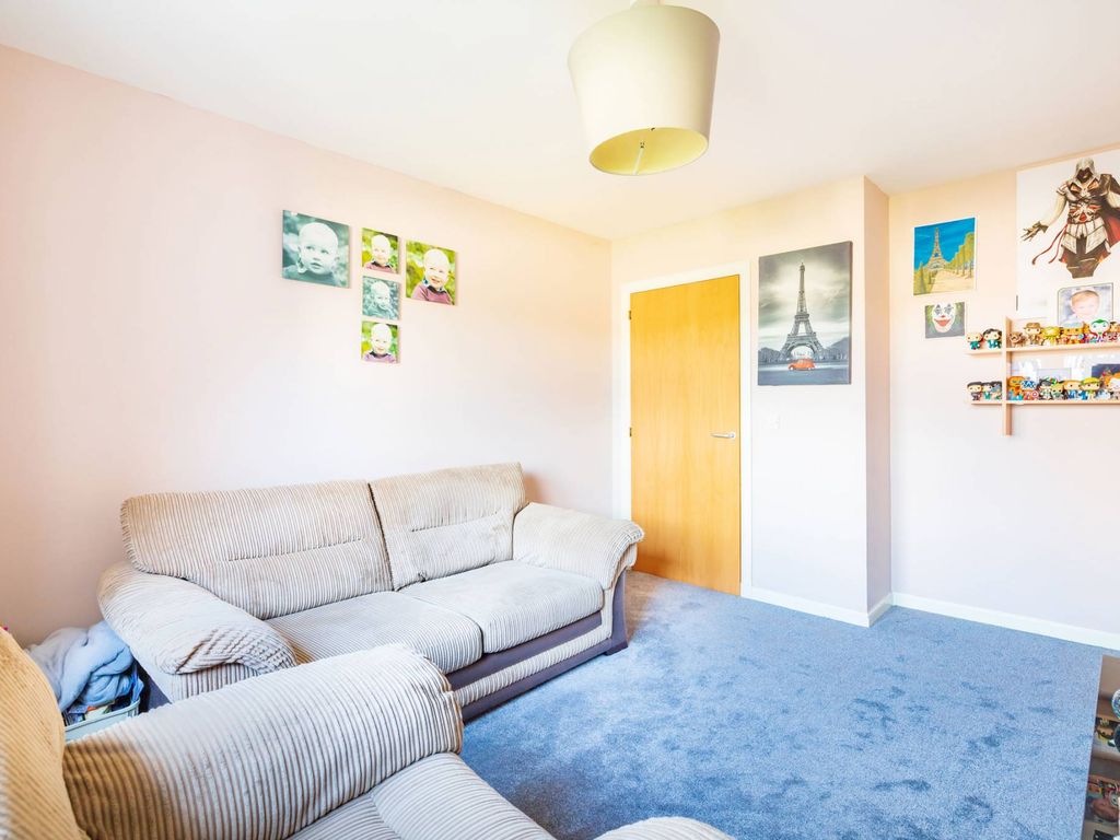 2 bed flat for sale in Goodhope Park, Bucksburn, Aberdeen AB21, £125,000