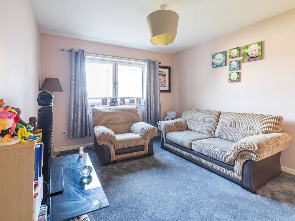 2 bed flat for sale in Goodhope Park, Bucksburn, Aberdeen AB21, £125,000