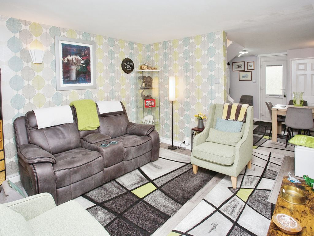 2 bed flat for sale in Samson Close, Gosport, Hampshire PO13, £135,000