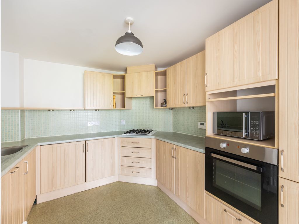 1 bed flat for sale in 38/5 Meadow Place Road, Edinburgh EH12, £180,000