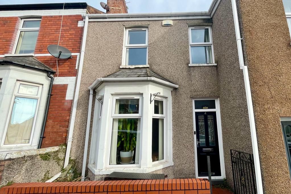 2 bed terraced house for sale in Glamorgan Street, Barry CF62, £175,000