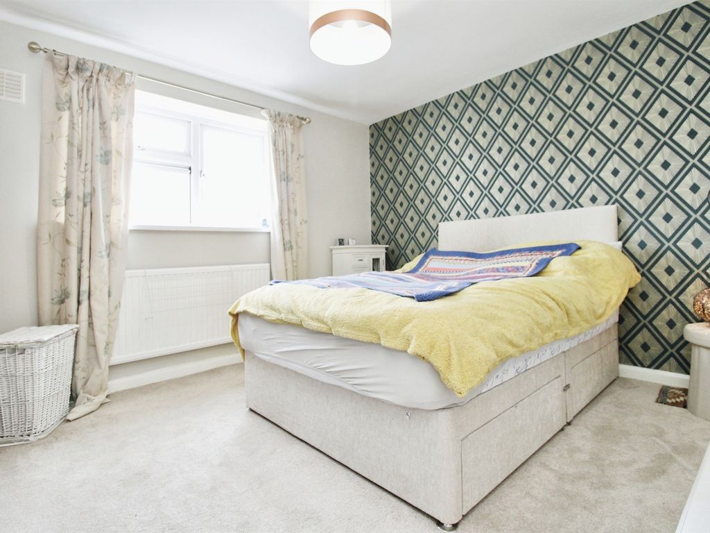2 bed property for sale in Garth Olwg, Gwaelod-Y-Garth, Cardiff CF15, £200,000