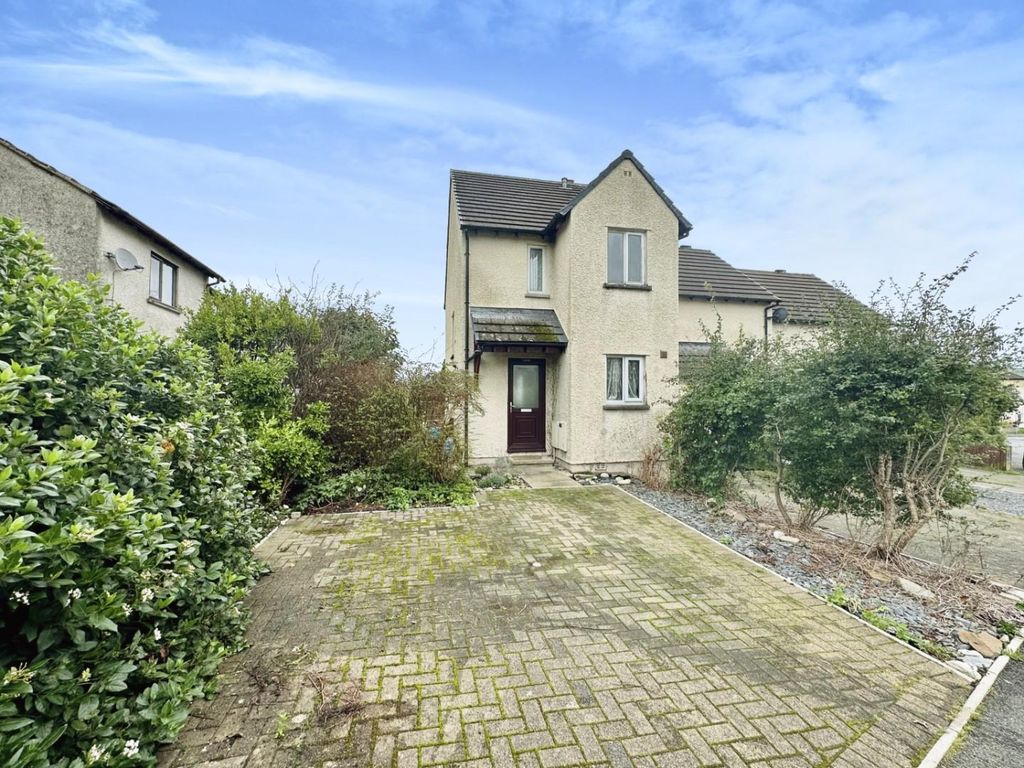 2 bed end terrace house for sale in Acre Moss Lane, Kendal LA9, £150,000