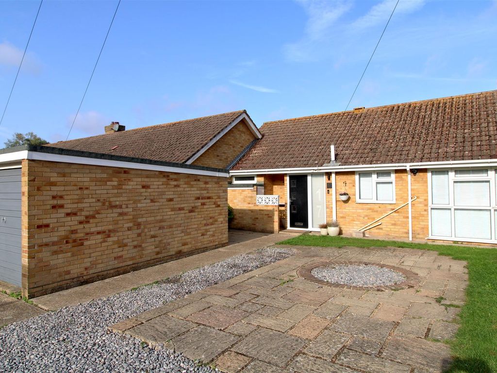 2 bed terraced bungalow for sale in Willow Walk, Newhaven BN9, £300,000
