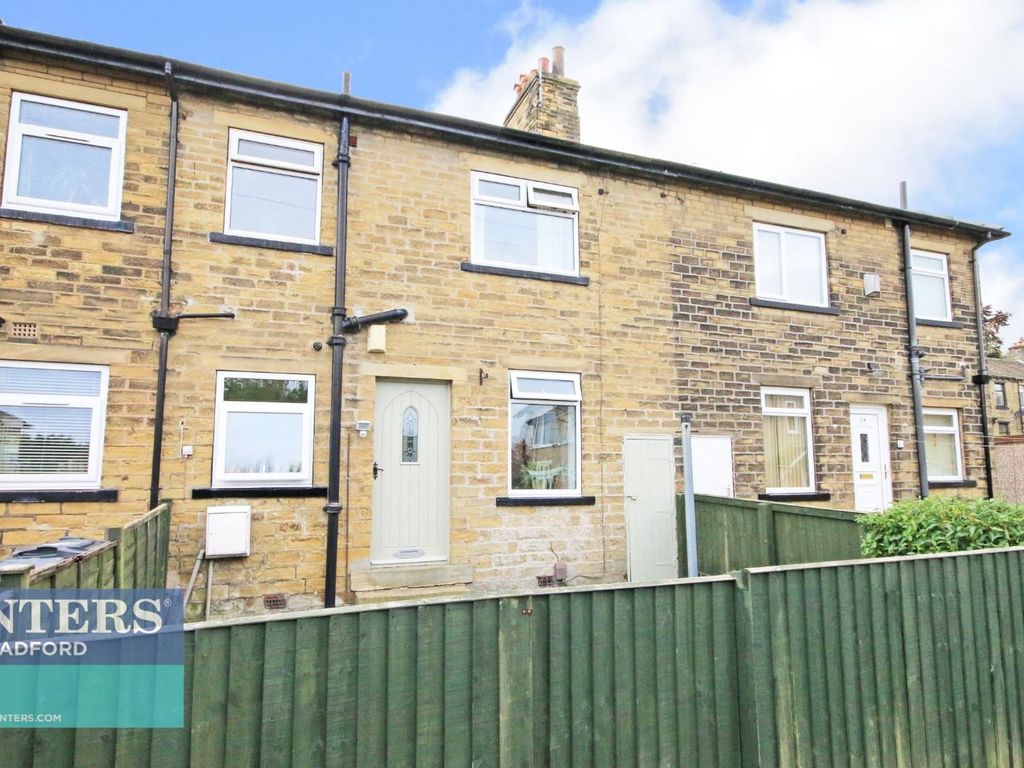 3 bed terraced house for sale in Alexander Square, Clayton, Bradford BD14, £180,000