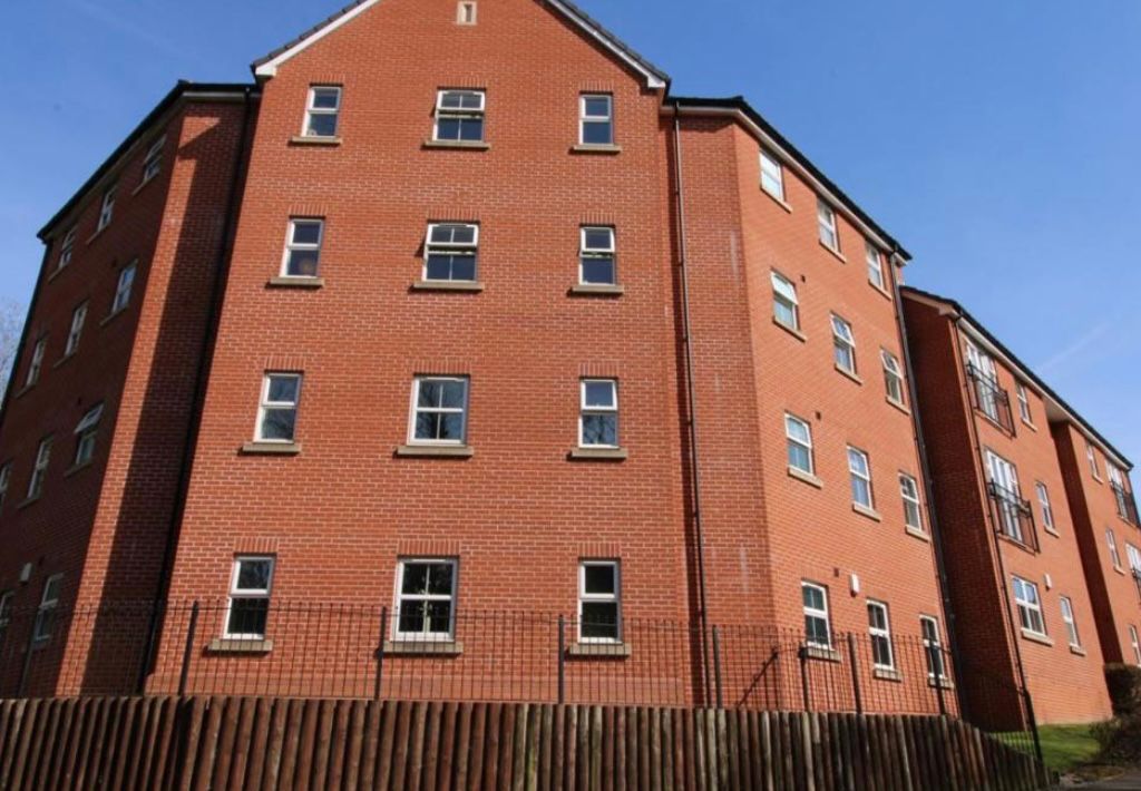 2 bed flat for sale in Coppice Rise, Chapeltown, Sheffield S35, £140,000