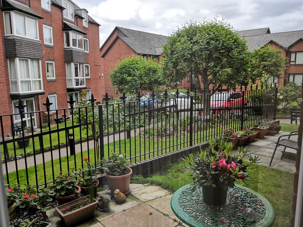 1 bed property for sale in Homedee House, Garden Lane, Chester CH1, £55,000